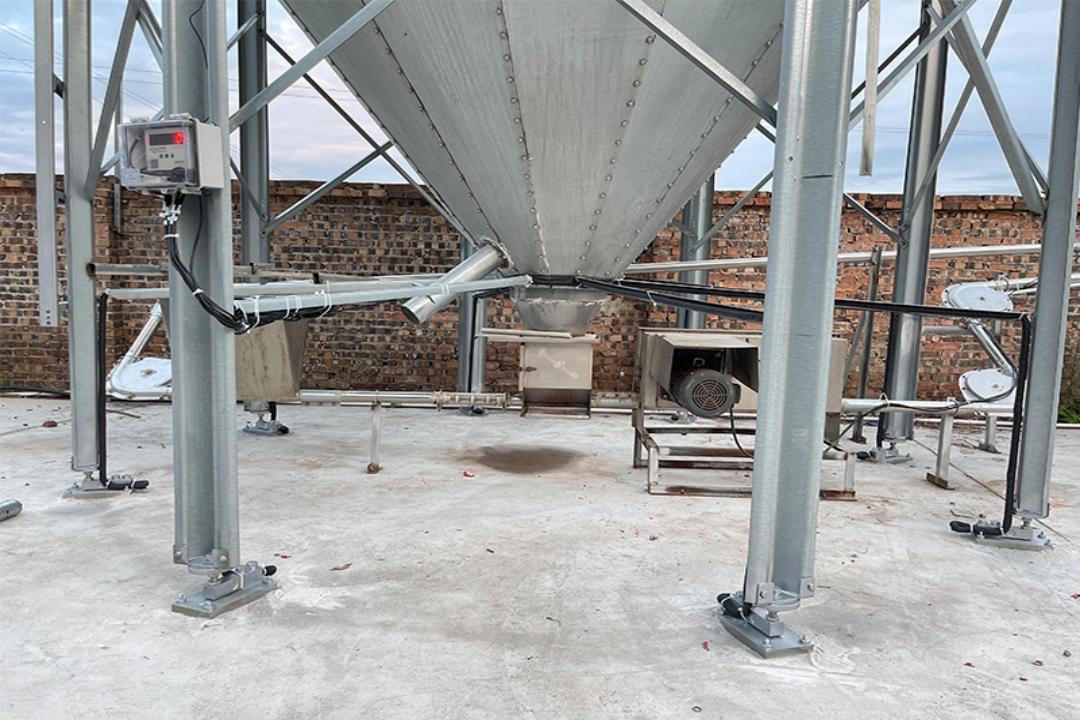 Intelligent Silo Weighing: Optimizing Feed Management Systems